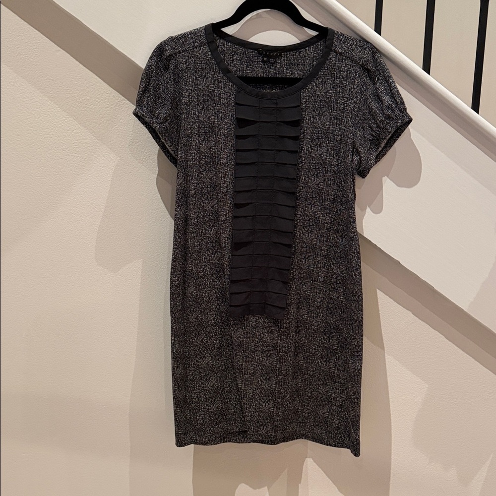Theory Ginny Black and White Printed Silk Ruffle T Shirt Dress NWT Size M